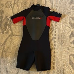 Practically new O’Neill wetsuit size 16 boys.  Great condition